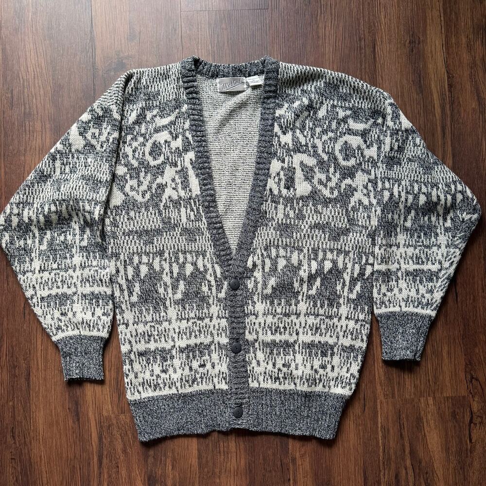 Vintage Cardigan Cozy Jacquard Knit Sweater Gray White Size Large Cabincore
